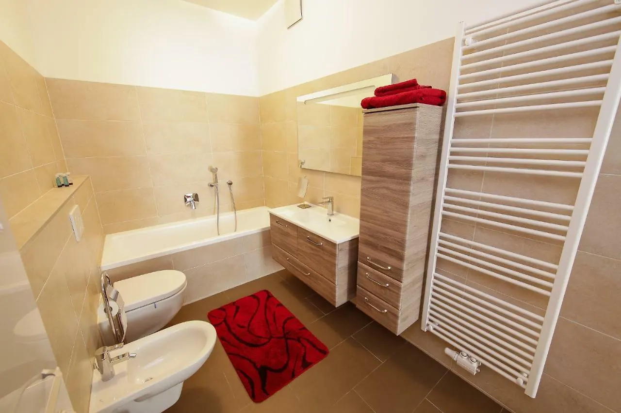 Rennweg 1 by Nikolax Apartament Wiedeń Austria