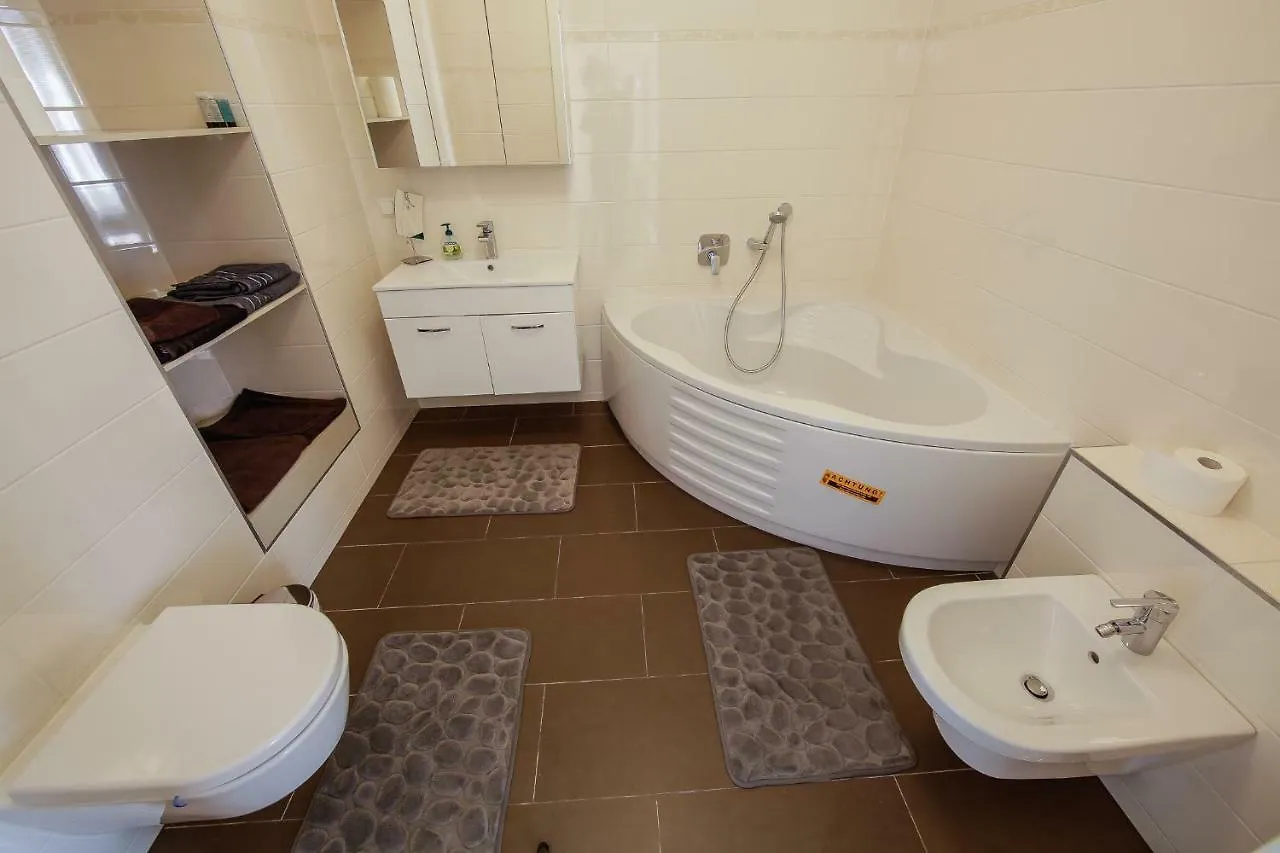 Rennweg 1 by Nikolax Apartament Wiedeń